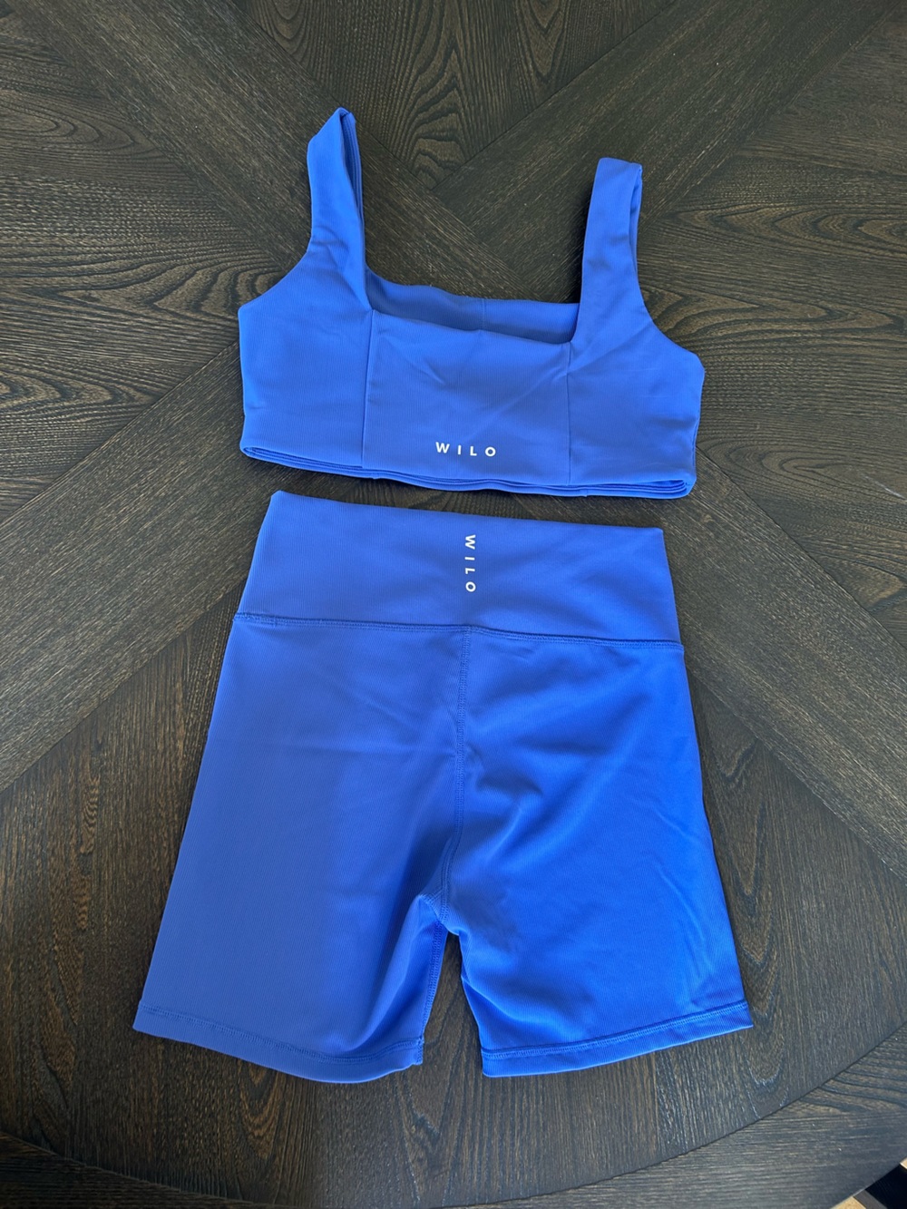 WILO Electric Blue Sports Bra and Shorts Set NWOT Size Large
